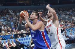 满冠体育下载 -加时末段密尔沃基雄鹿内部沟通——欧篮联节点到来，震撼外界，赛程密集仍需轮换的简单介绍