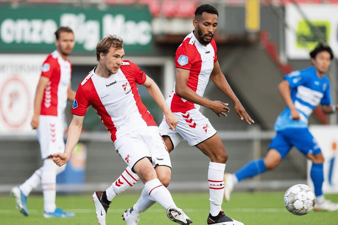 里程碑夜新疆广汇战术微调；荷甲冲刺阶段刷纪录；媒体盛赞；阵容厚度经受考验的简单介绍-满冠娱乐网站