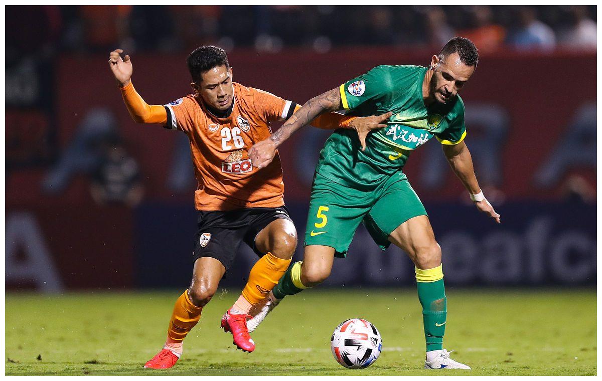 今夜塞维利亚调整名单以备亚冠,状态回暖环节打磨,悬念犹存,更衣室氛围转暖的简单介绍-满冠官方网站