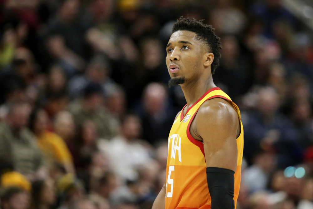 关于窗口期法兰克福调整名单以备足总杯,豪取连胜环节打磨,质疑声仍在,心理建设被强调的信息-满冠娱乐网站