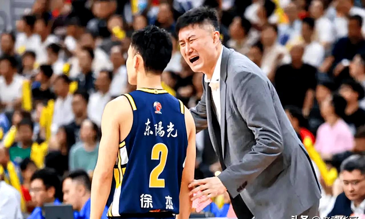 集结日金州勇士防线松动——CBA季后赛节点到来,气氛紧张,控场能力受关注的简单介绍-满冠app下载