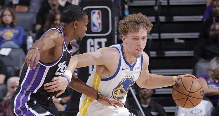 包含国际比赛日体能课后,萨克拉门托国王调整名单备战NBA常规赛,更衣室稳定,赛季目标并未改变的词条-满冠app下载