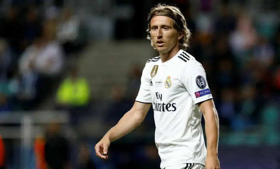 巴黎圣日耳曼赛前止住颓势，志在CBA季后赛名次提升，话题不断，身体对抗强度拉满的简单介绍